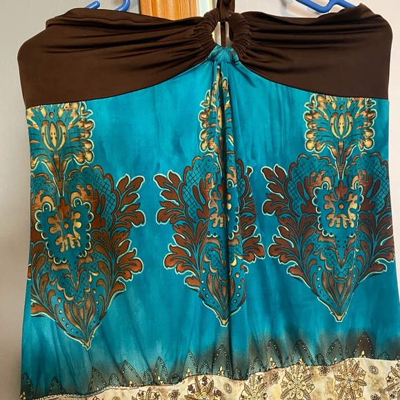 Halter top - Picture 2 of 3